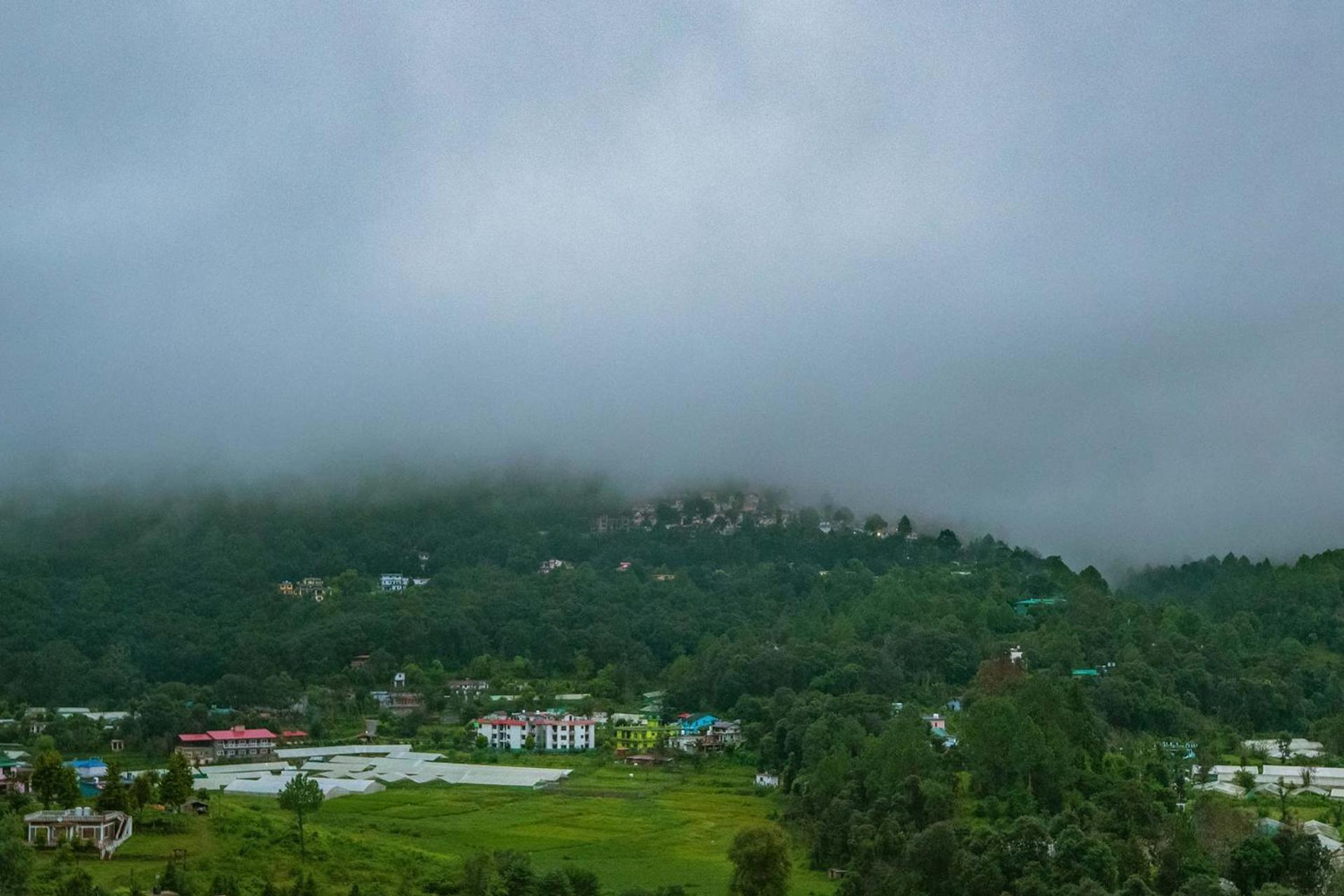 Stayvista At Oberoi'S Chalet Bhīm Tāl 외부 사진